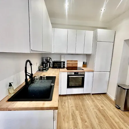 New Loft 2 Bedroom Flat Croisette / Palais Des Festivals Lägenhet